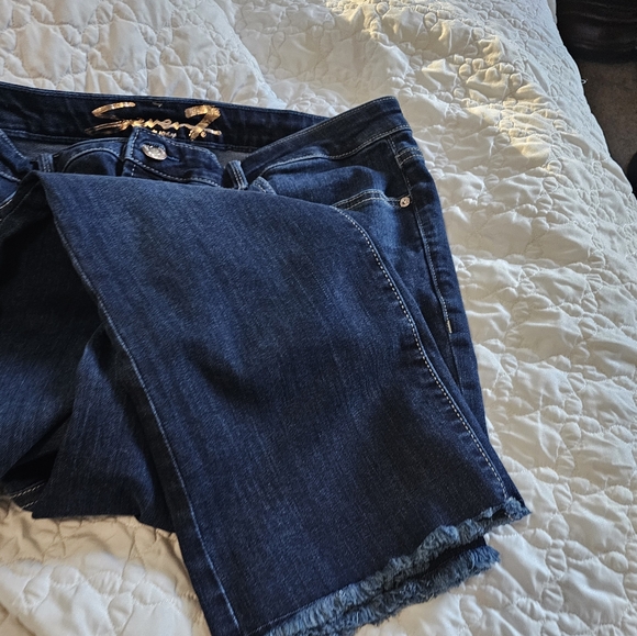Seven7 Women's Dark Blue Cropped Jeans - Picture 1 of 5